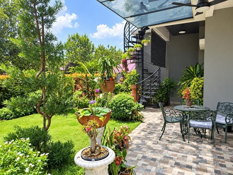 Rumah Berkembar untuk Dijual di Sungai Buloh (Selangor) - Lucas Loh - Garden - PropertyGuru.com.my