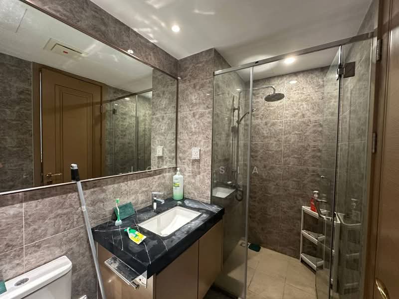 Kondominium untuk Dijual di R&F Princess Cove Phase 2-Seine Region - John Sia - Bathroom - PropertyGuru.com.my