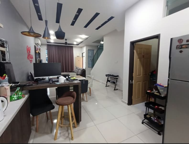 Rumah Teres 2-Tingkat untuk Dijual di Bandar Pulai Jaya (Kulai) - Alexius Lim - Living Room - PropertyGuru.com.my