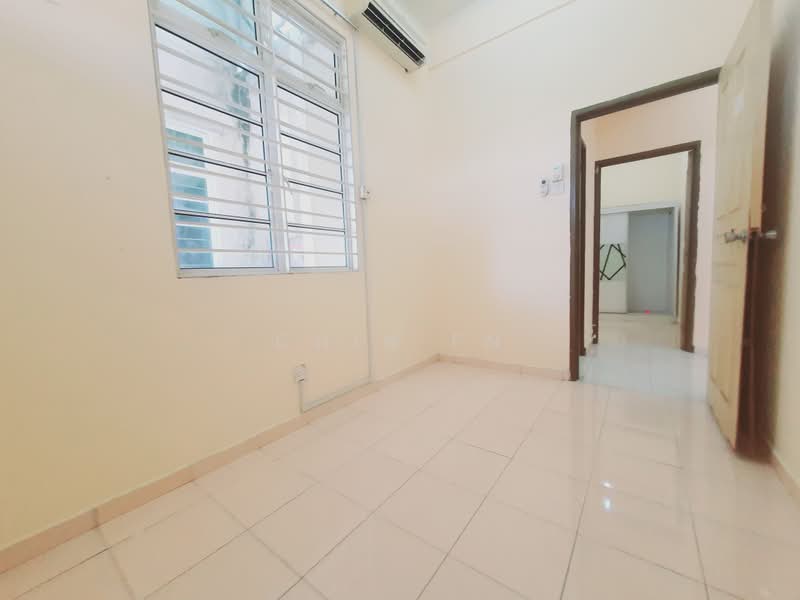 Apartment for Sale at Pangsapuri Bukit Beruang Bestari (University View) - CHIN FN - Interior - PropertyGuru.com.my