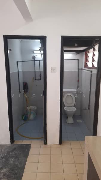 2-storey Terraced House for Rent in Sungai Buloh (Selangor) - Vincent Tan - Bathroom - PropertyGuru.com.my