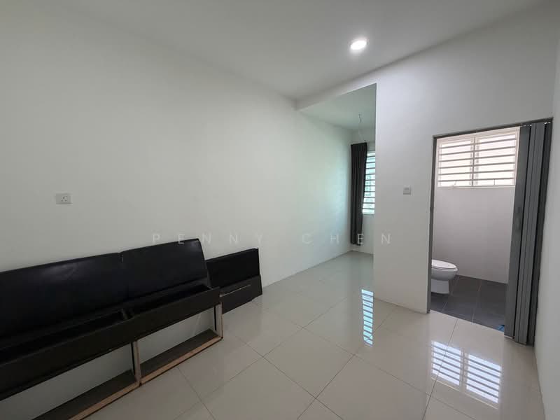 2-storey Terraced House for Sale in Lahat (Perak) - PENNY CHEN - Living Room - PropertyGuru.com.my