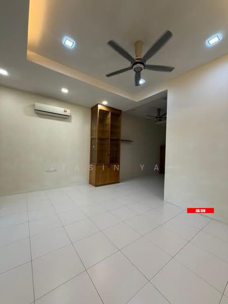 Rumah Teres 3-Tingkat untuk Dijual di Tanjung Bungah (Penang) - Jiasin Yap - Living Room - PropertyGuru.com.my
