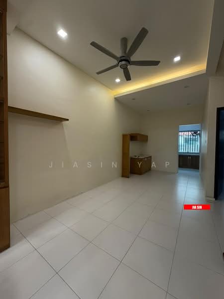 Rumah Teres 3-Tingkat untuk Dijual di Tanjung Bungah (Penang) - Jiasin Yap - Living Room - PropertyGuru.com.my