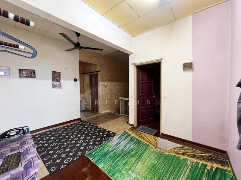 2-storey Terraced House for Sale in Taman Mawar (Pasir Gudang) - Arif MS - Interior - PropertyGuru.com.my