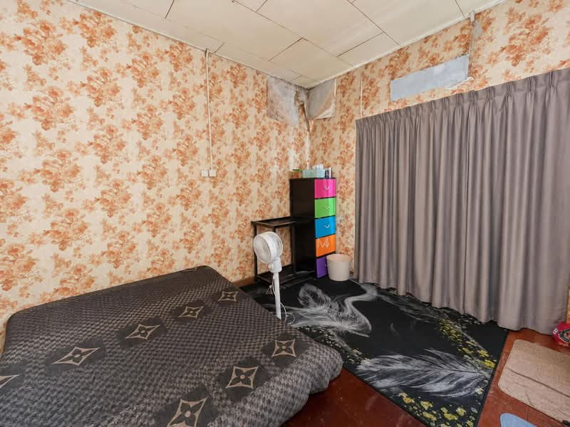 2-storey Terraced House for Sale in Taman Mawar (Pasir Gudang) - Arif MS - Bedroom - PropertyGuru.com.my