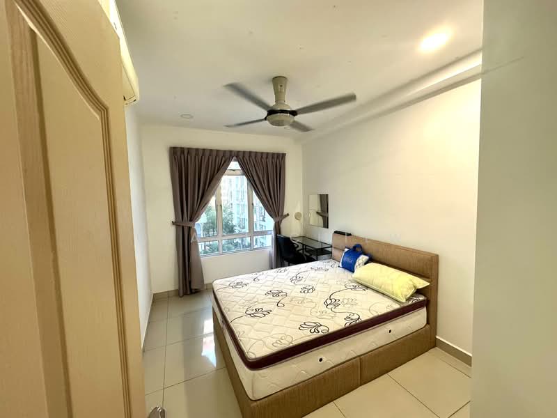Apartment for Sale at Austin Suites (Permata Austin) - Grace Chiew - Bedroom - PropertyGuru.com.my