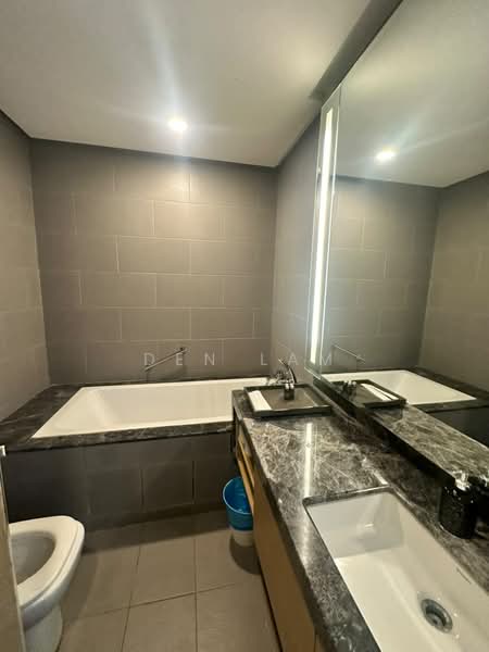 Kediaman Servis untuk Dijual di Fraser Residence (188 Suites) - Den Lam - Bathroom - PropertyGuru.com.my