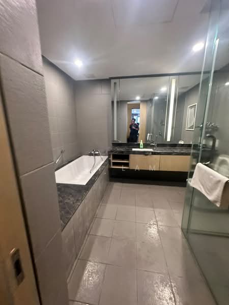 Kediaman Servis untuk Dijual di Fraser Residence (188 Suites) - Den Lam - Bathroom - PropertyGuru.com.my