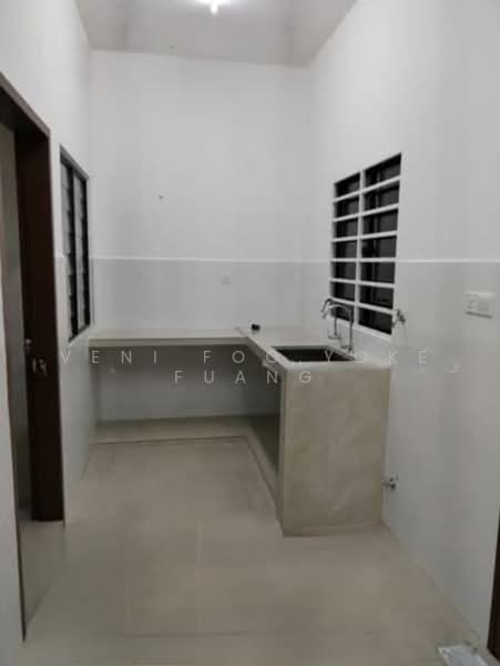 Rumah Teres 2-Tingkat untuk Disewa di Setia Alam (Selangor) - Veni Foo Yoke Fuang - Kitchen - PropertyGuru.com.my
