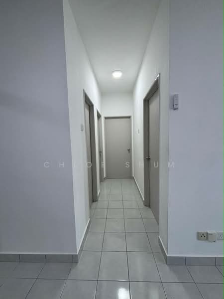 Kediaman Servis untuk Disewa di Residensi Taman Pelangi Indah - Chloe Shum - Corridor - PropertyGuru.com.my