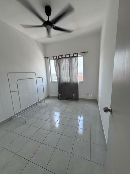 Kediaman Servis untuk Disewa di Residensi Taman Pelangi Indah - Chloe Shum - Bedroom - PropertyGuru.com.my