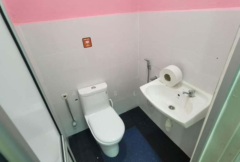 Shop / Office for Rent in Taman Molek (Johor Bahru) - Aries Lam - PropertyGuru.com.my