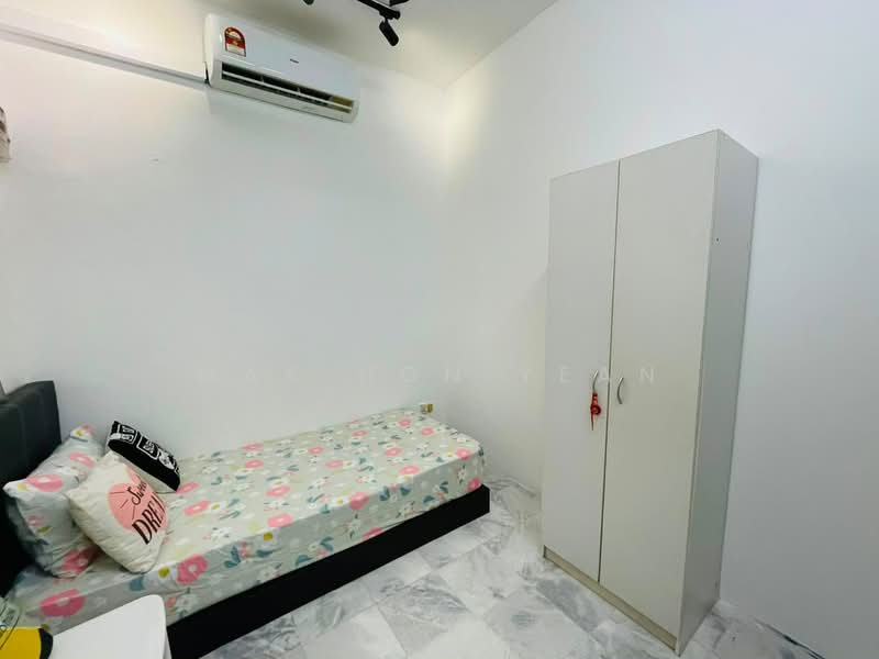 Condominium for Rent at Palmville Resort Condominium - Mak Hon Yean - Bedroom - PropertyGuru.com.my