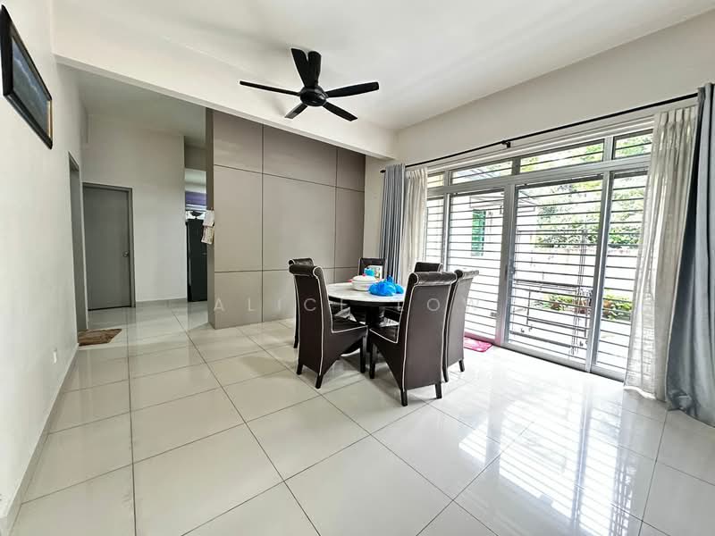 2-storey Terraced House for Sale in Rawang (Selangor) - Alice Low - Dining Room - PropertyGuru.com.my