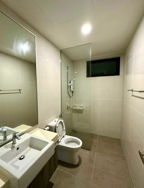 Service Residence for Rent at Southkey Mosaic - John Sia - Bathroom - PropertyGuru.com.my
