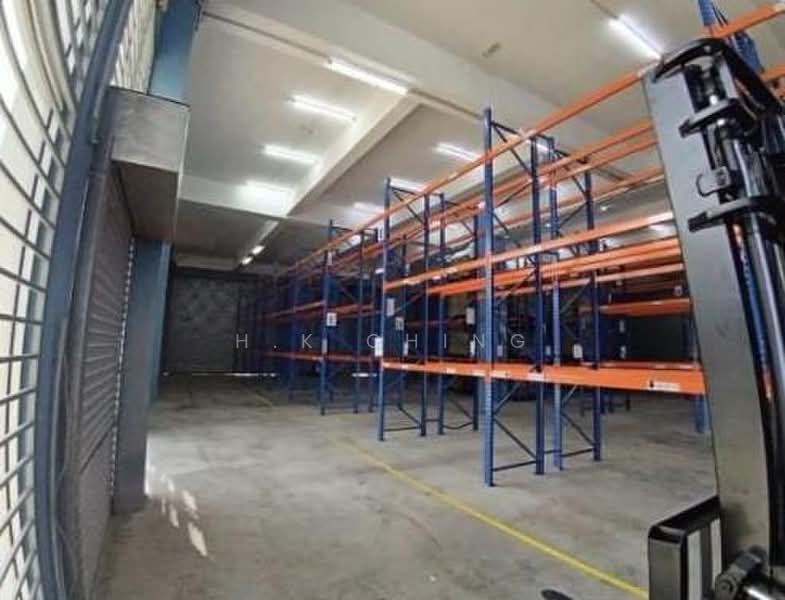 Gudang untuk Disewa di Taman Perindustrian Meranti (Puchong) - H.K Ching - Interior - PropertyGuru.com.my