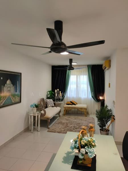 Pangsapuri untuk Disewa di De Palma - Alwin Lee - Living Room - PropertyGuru.com.my