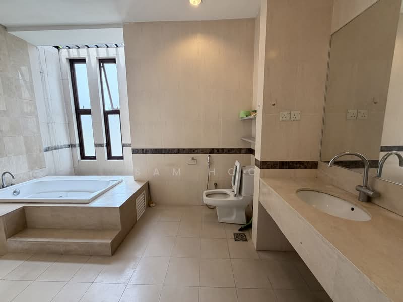 Semi-Detached House for Sale in Mutiara Seputeh (Seputeh) - Sam Hoo - Bathroom - PropertyGuru.com.my