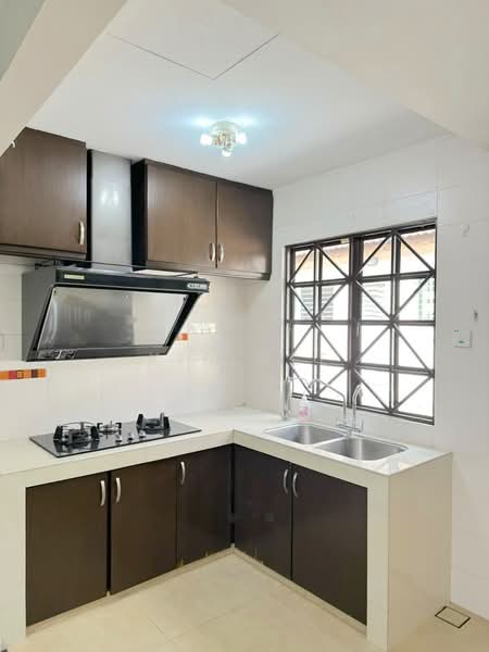 2-storey Terraced House for Rent in Petaling Jaya (Selangor) - Xin Nee - Kitchen - PropertyGuru.com.my