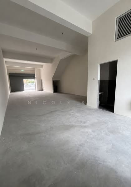 Shop / Office for Rent in Taman Semanja (Kajang) - Nicole Sim - Interior - PropertyGuru.com.my