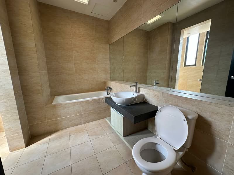 Semi-Detached House for Sale in Mutiara Seputeh (Seputeh) - Sam Hoo - Bathroom - PropertyGuru.com.my