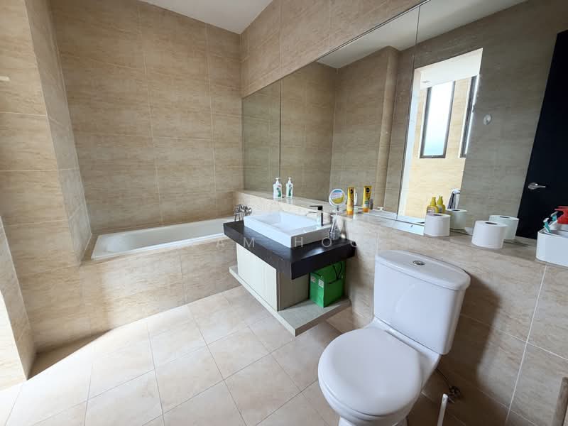 Semi-Detached House for Sale in Mutiara Seputeh (Seputeh) - Sam Hoo - Bathroom - PropertyGuru.com.my