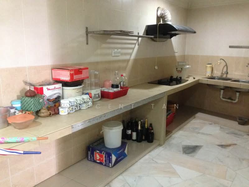 Rumah Teres 3-Tingkat untuk Dijual di Taman Cahaya (Ampang) - Vincent Tan - Kitchen - PropertyGuru.com.my