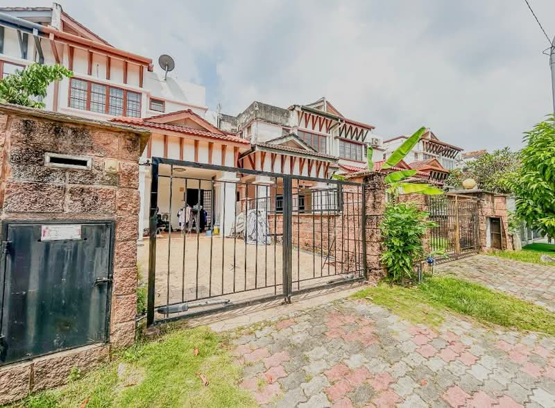 Rumah Teres 2-Tingkat untuk Dijual di Bukit Jelutong (Shah Alam) - Amzar Faiz - PropertyGuru.com.my