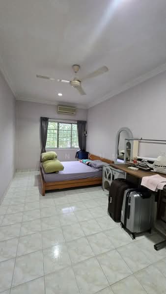 Rumah Teres 2-Tingkat untuk Dijual di Taman Putra Indah (Seri Kembangan) - Ken Kum - Bedroom - PropertyGuru.com.my