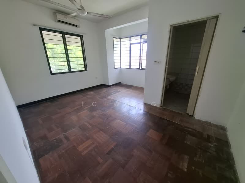Condominium for Sale at Armanee - FC Wong - Interior of Armanee Condominium for Sell - PropertyGuru.com.my