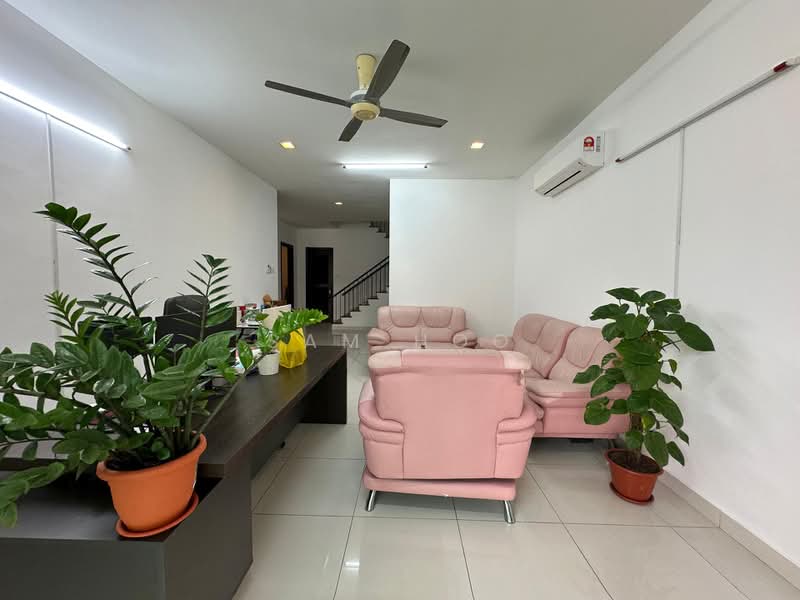 Bungalow House for Sale in Mutiara Seputeh (Seputeh) - Sam Hoo - Living Room - PropertyGuru.com.my