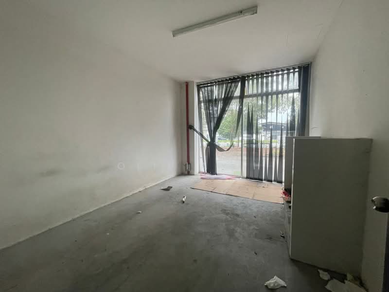 Detached Factory for Sale in Kawasan Perusahaan Nilai 3 (Nilai) - OLIVIA OH - Interior - PropertyGuru.com.my