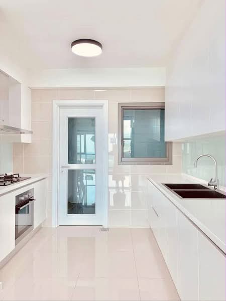 Condominium for Rent at Iskandar Residences - APRILIA CHAYADI - Kitchen - PropertyGuru.com.my
