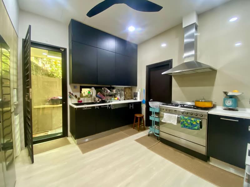 Bungalow House untuk Dijual di Mutiara Seputeh (Seputeh) - Sam Hoo - Kitchen - PropertyGuru.com.my