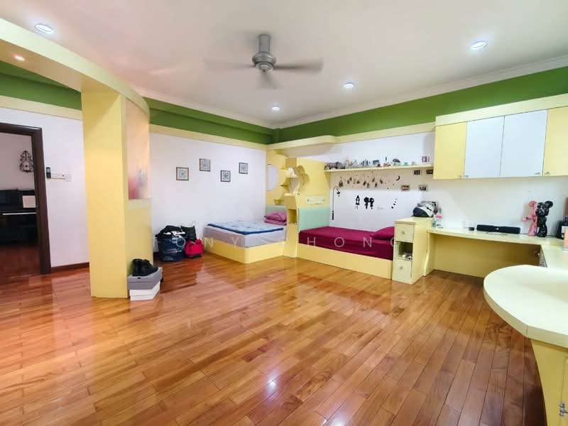 Bungalow House for Sale in Taman Stulang Laut (Johor Bahru) - Tony Chong - Bedroom - PropertyGuru.com.my