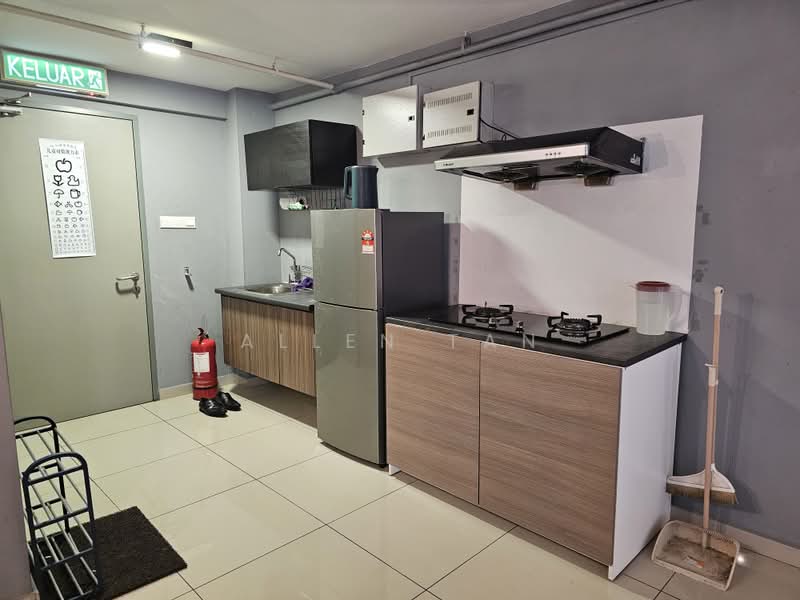 Service Residence for Rent at Pinnacle Kelana Jaya - Allen Tan - Kitchen - PropertyGuru.com.my