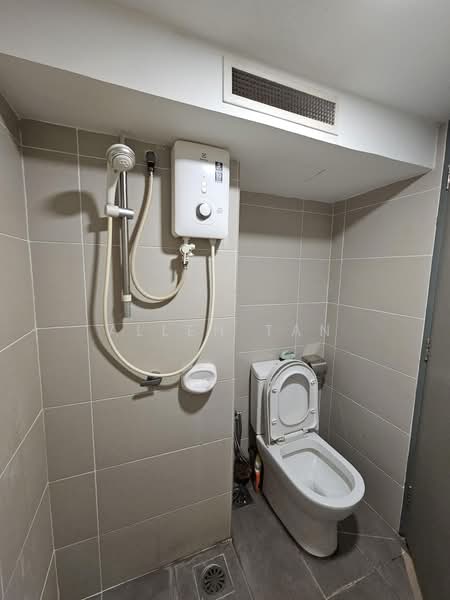 Service Residence for Rent at Pinnacle Kelana Jaya - Allen Tan - Bathroom - PropertyGuru.com.my