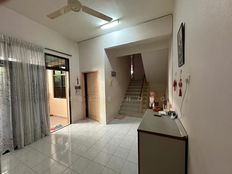 Rumah Teres 2.5-Tingkat untuk Dijual di Sungai Ara (Penang) - Leslie Hong - Living Room - PropertyGuru.com.my
