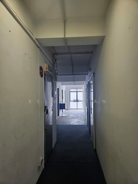 Shop / Office for Rent in Kepong (Kuala Lumpur) - Kelven Tan - Corridor - PropertyGuru.com.my