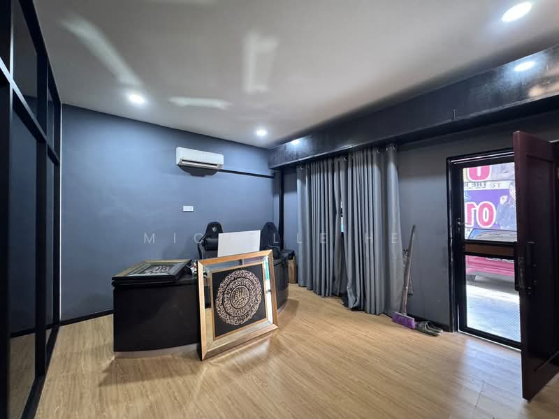 Shop / Office untuk Disewa di Bandar Baru Uda (Tampoi) - Michelle He - Interior - PropertyGuru.com.my