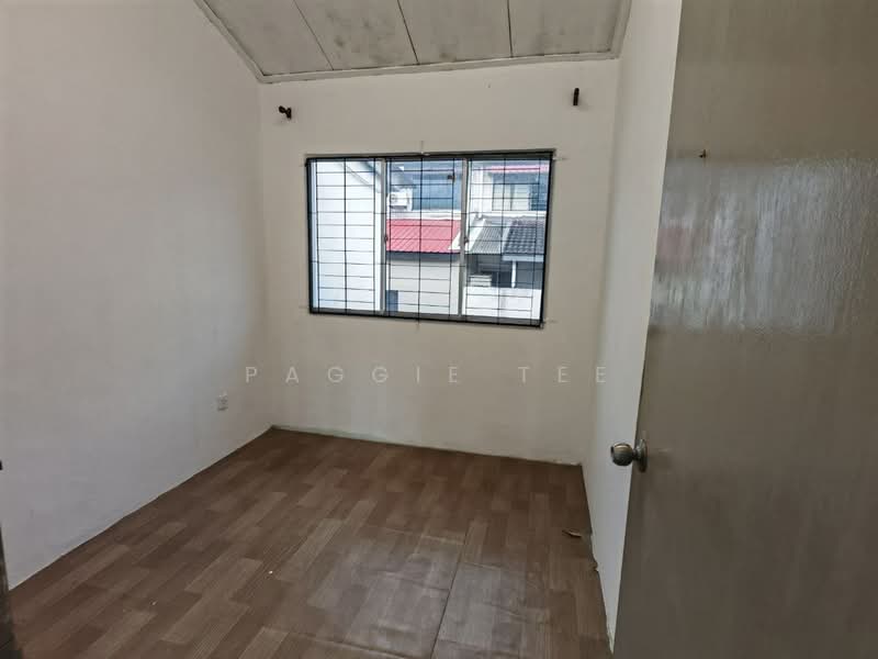 2-storey Terraced House for Sale in Taman Desa Cemerlang (Ulu Tiram) - Paggie Tee - Interior - PropertyGuru.com.my