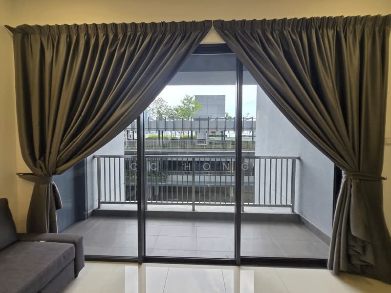 Kondominium untuk Disewa di One Cochrane Residence - CC Hong - Balcony - PropertyGuru.com.my