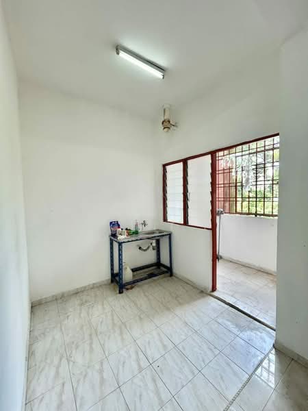 Flat for Sale at Taman Pulai Utama - Vincent Tea - Interior - PropertyGuru.com.my