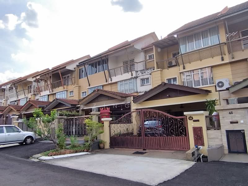 Rumah Teres 2.5-Tingkat untuk Dijual di Taman Bukit Serdang (Seri Kembangan) - Tey Siew Zing - PropertyGuru.com.my