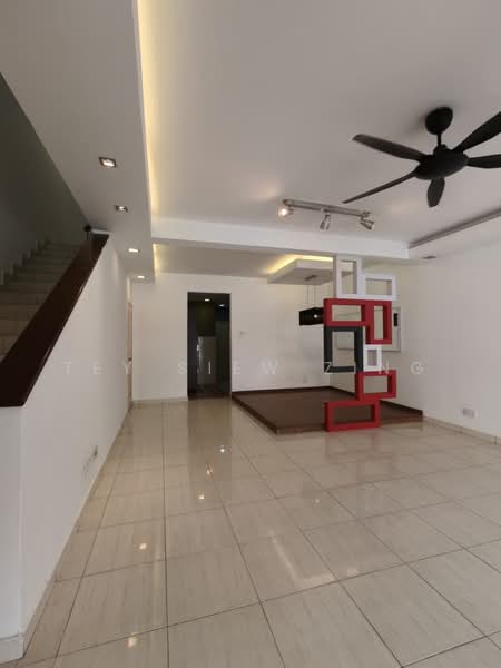 Rumah Teres 2.5-Tingkat untuk Dijual di Taman Bukit Serdang (Seri Kembangan) - Tey Siew Zing - PropertyGuru.com.my