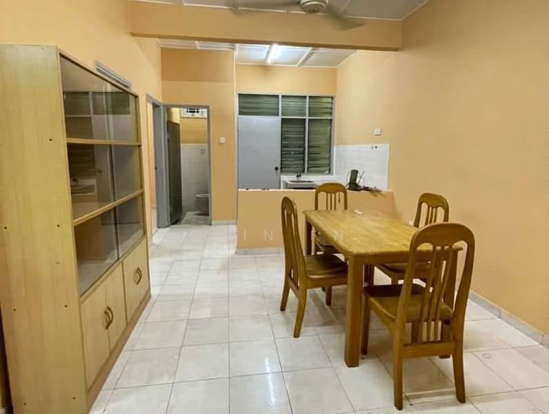 Pangsapuri untuk Dijual di Sungai Naga - CHIN FN - Dining Room - PropertyGuru.com.my