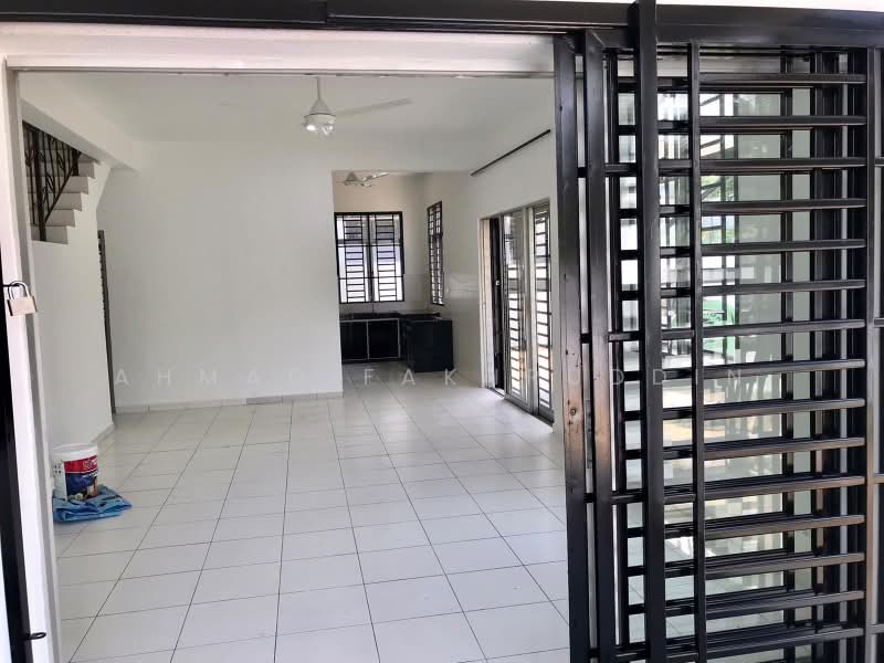 Rumah Teres 2.5-Tingkat untuk Disewa di Aman Larkin (Johor Bahru) - Ahmad Fakhruddin - PropertyGuru.com.my