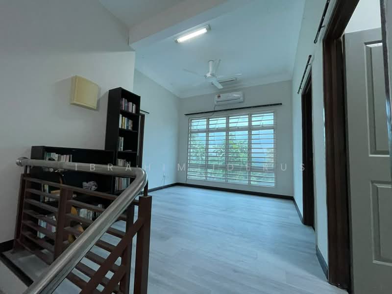 Rumah Berkembar untuk Dijual di Bandar Baru Salak Tinggi (Sepang) - Ibrahim Iderus - Study - PropertyGuru.com.my