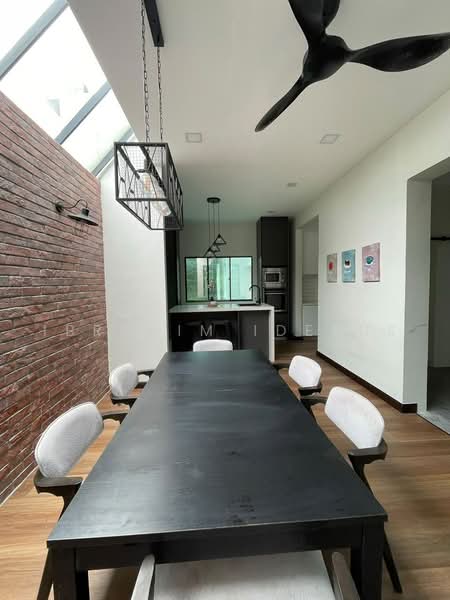 Rumah Berkembar untuk Dijual di Bandar Baru Salak Tinggi (Sepang) - Ibrahim Iderus - Dining Room - PropertyGuru.com.my
